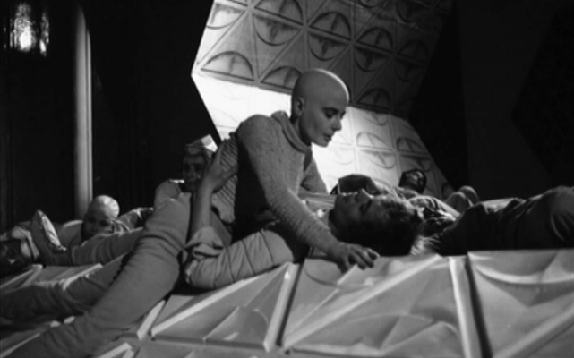 Dying people in a futuristic set