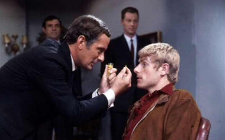 Psychiatrist confronts patient