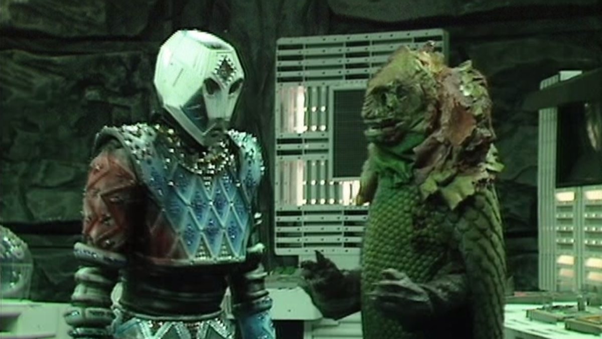 Terrileptil and robot